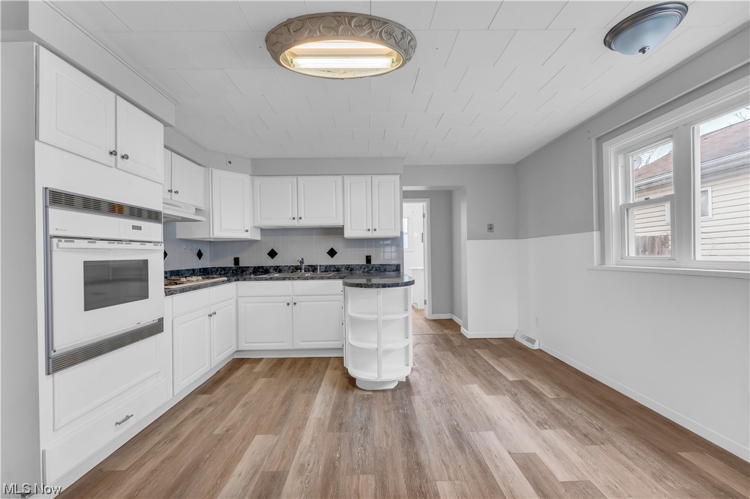 Krakow Sub - Residential Lease