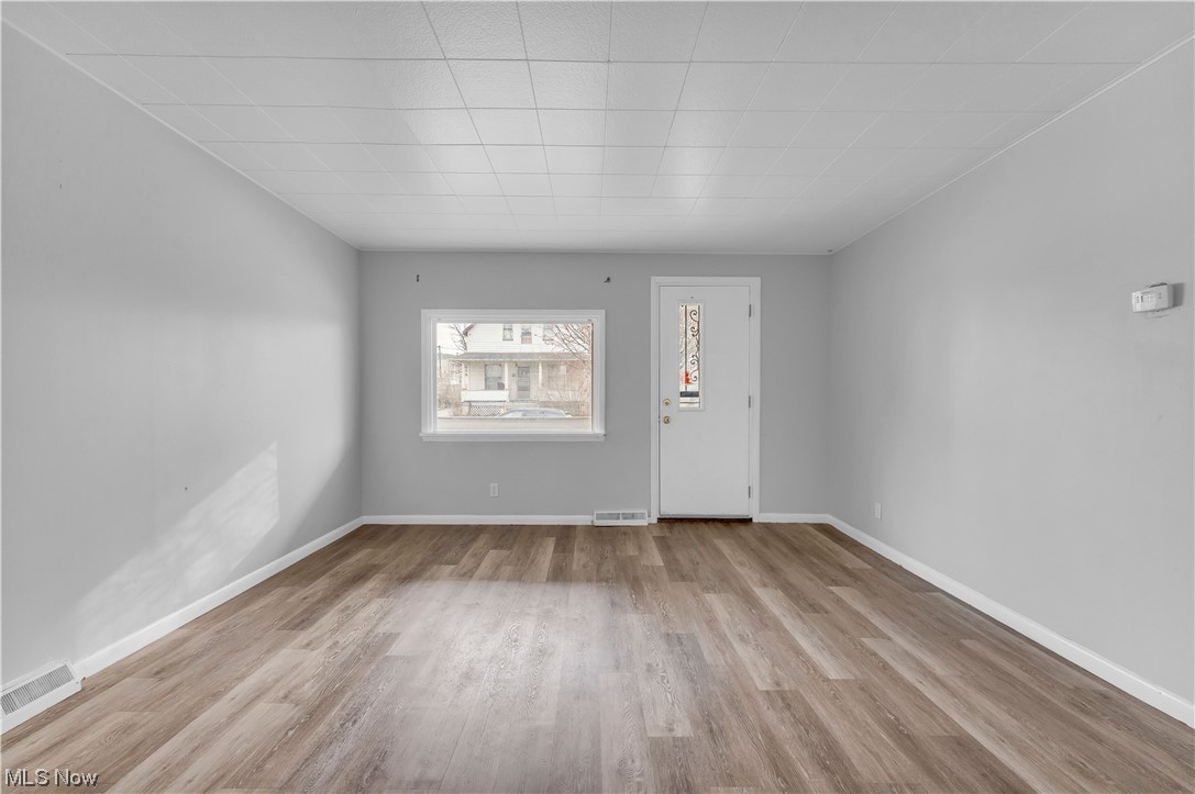 Krakow Sub - Residential Lease