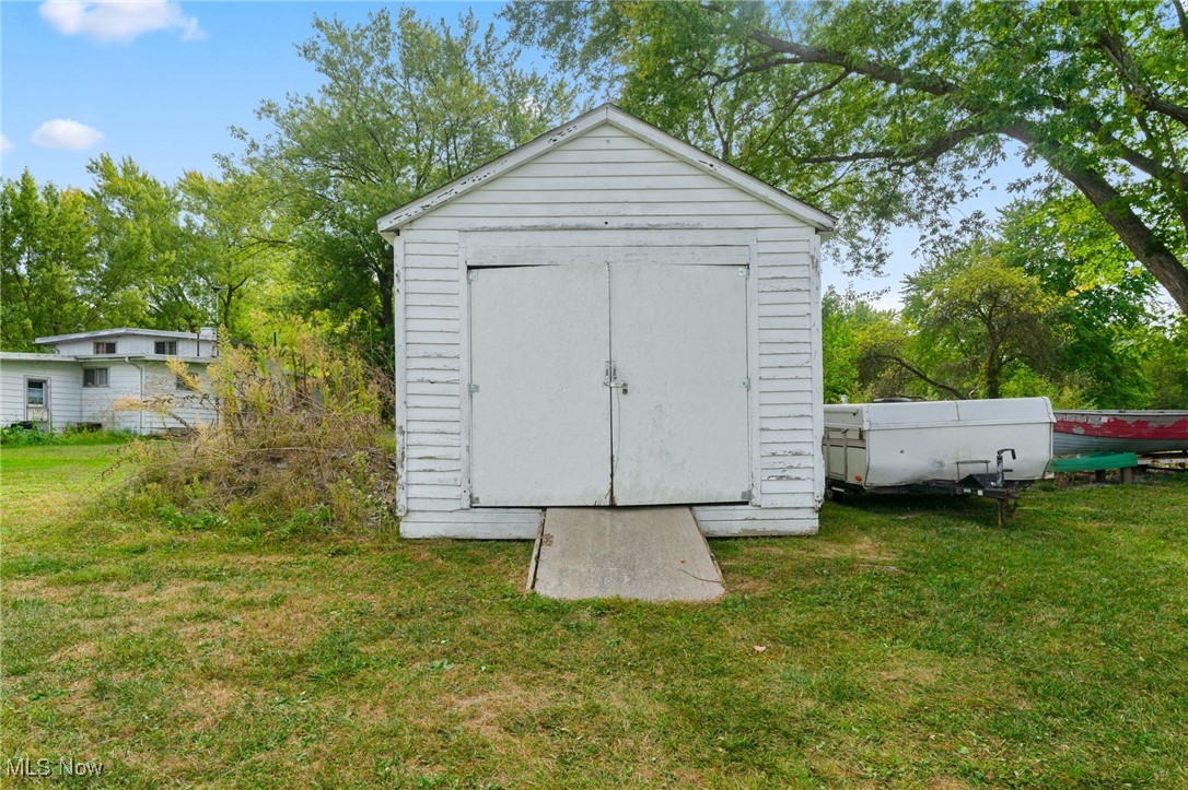 2024 S Newton Falls Road, Diamond, Ohio image 9