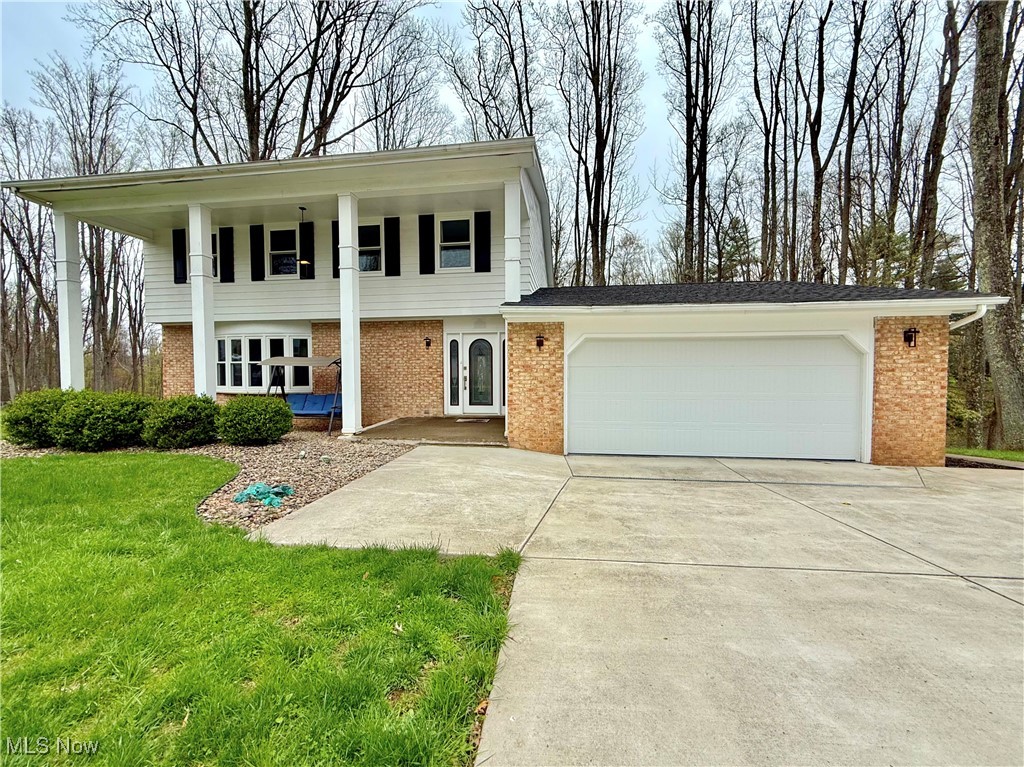 10 Ashwood Drive, Vienna, West Virginia image 1