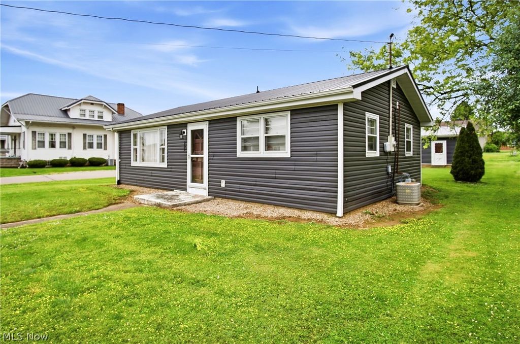 Photo of 289 Elm Street, Duncan Falls, OH 43734 (MLS # 5211978)