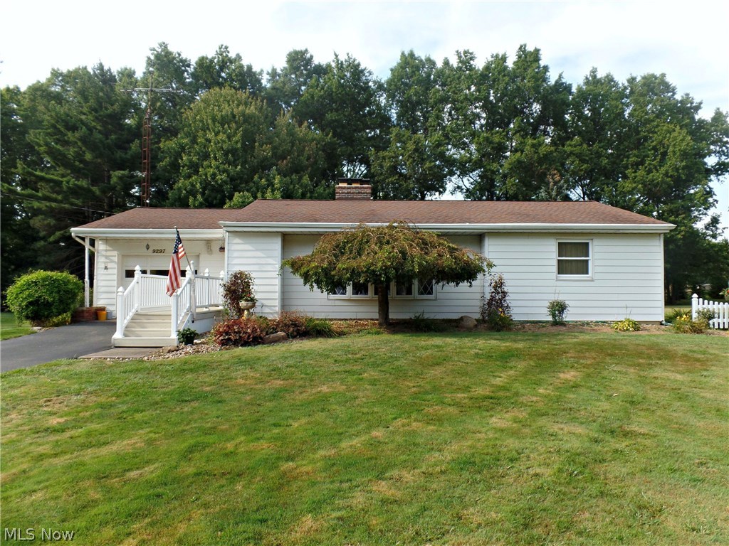 Larger home than it looks! Quiet dead end street, in a beautiful Howland neighborhood. This spacious 3 bedroom, Ranch style home, sits on a large 3/4 acre lot. The home is neat, clean, and well maintained. Inside the home has a large front room, with bay window, is currently being used as a formal dining room. 3 bedrooms, and a full bathroom sit at one end of the home. A large family room addition, and a screened in sun room with windows all around to enjoy a view of the back yard. Eat in kitchen with appliances. Full basement. Attached garage. Deck on the back of the house, and a shed for additional storage. This home has city utilities including public water and sewer. Home warranty is included for a worry free purchase! Call today to schedule your private showing!