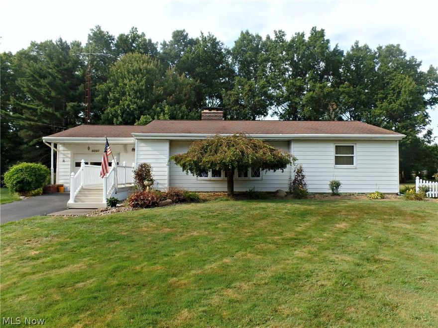 Larger home than it looks!  Quiet dead end street, in a beautiful Howland neighborhood.  This spacious 3 bedroom, Ranch style home, sits on a large 3/4 acre lot.  The home is neat, clean, and well maintained.  Inside the home has a large front room, with bay window, is currently being used as a formal dining room.  3 bedrooms, and a full bathroom sit at one end of the home.  A large family room addition, and a screened in sun room with windows all around to enjoy a view of the back yard.  Eat in kitchen with appliances.  Full basement.  Attached garage.  Deck on the back of the house, and a shed for additional storage.  This home has city utilities including public water and sewer.  Home warranty is included for a worry free purchase! Call today to schedule your private showing!