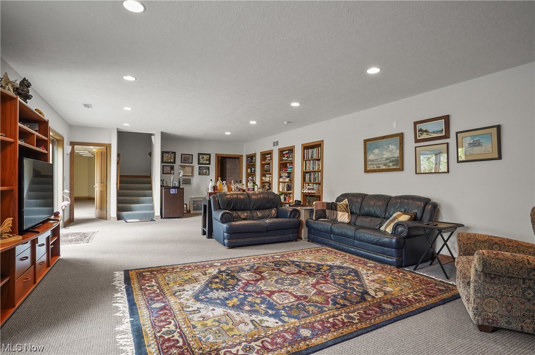 Colonial Hills - Residential