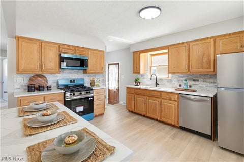 Tiny photo for 517 Fulmer Avenue, Akron, OH 44312 (MLS # 5240086)