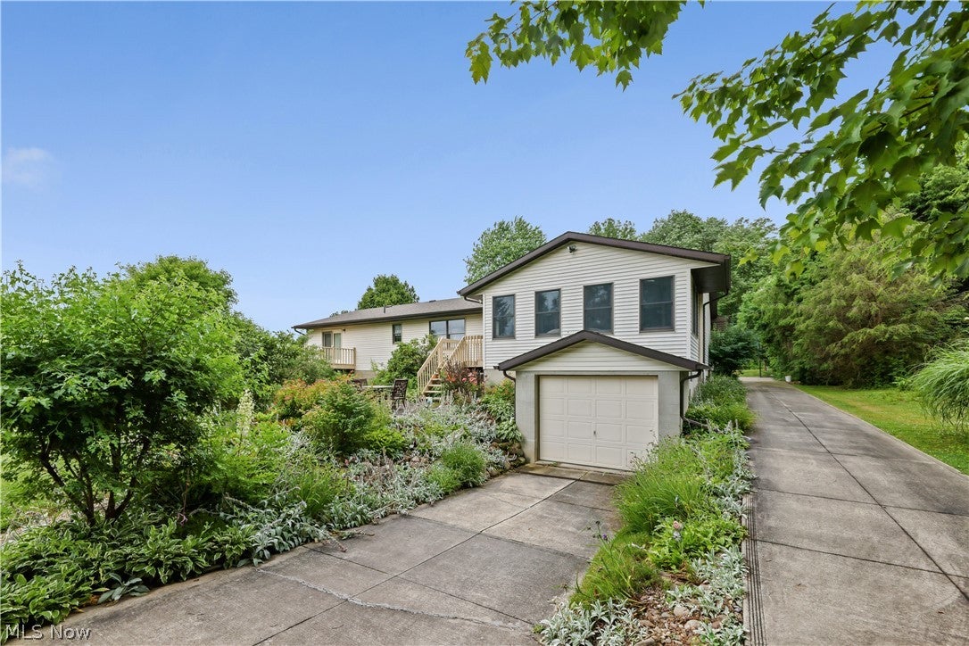 1835 Lynn Road
