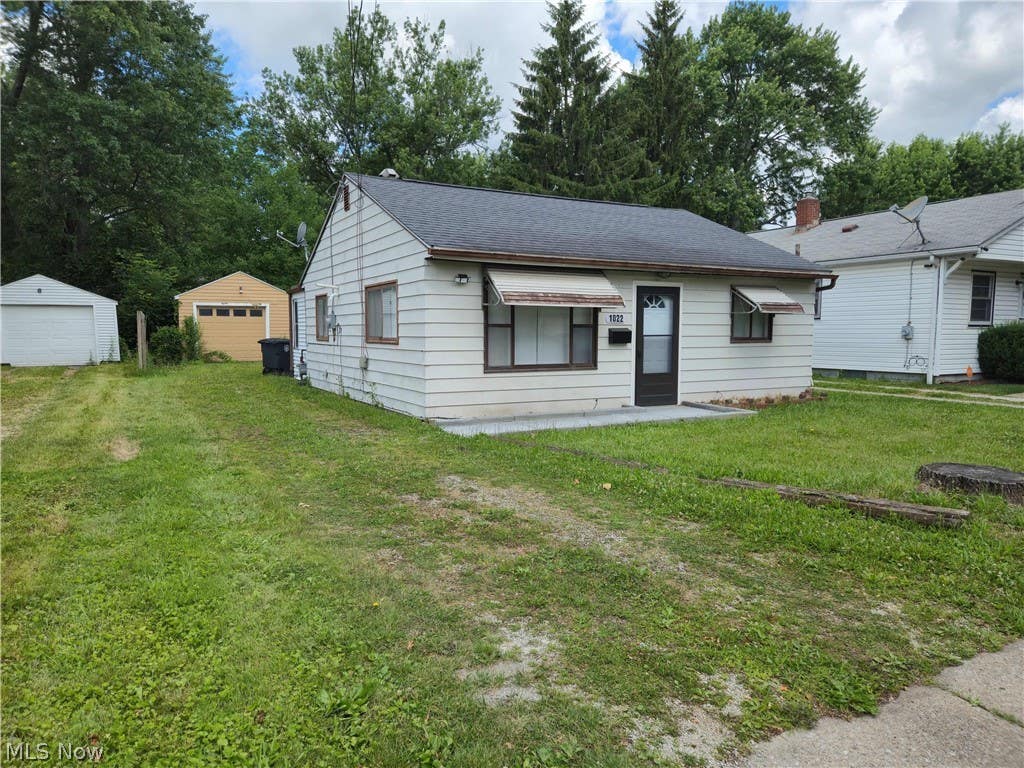 Photo of 1022 Merton Avenue, Akron, OH 44306 (MLS # 5221121)