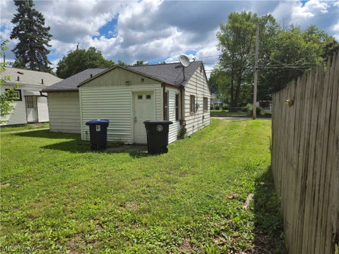 Tiny photo for 1022 Merton Avenue, Akron, OH 44306 (MLS # 5221121)