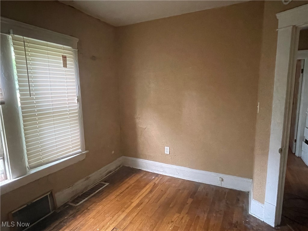 L M Southerns Forest Park - Residential Income