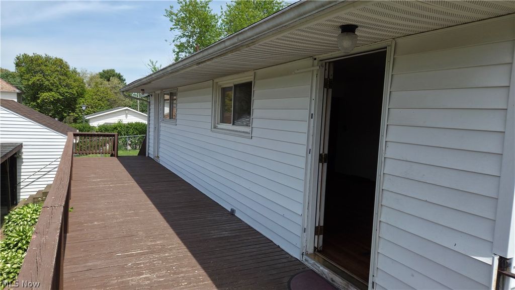 Photo of 1135 Federal Avenue, Zanesville, OH 43701 (MLS # 5204837)