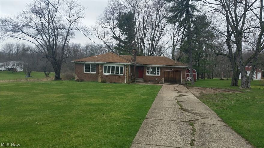 Looking for land ?  Check out this bank owned brick ranch in Green area.  3.61 acres.  3 bedrooms, 2 full baths plus utility half bath in lower level.  Had attached garage that was converted to family room with full bath.  Nicely applianced kitchen - appliances not warranted. Formal dining room and small first floor office or den.  Sells As-Is, seller will make no repairs.  Minimum $ 1000 or 1% earnest money ( whichever is greater ) in form of cashier check payable to seller title company.  Earnest money and either current POF statement or appropriate pre approval letter with initial offer.  Buyer or buyer agent to verify all information. While offers may be sent to List Agent immediately, offers will not receive a seller response until the property has been listed for 7 consecutive days