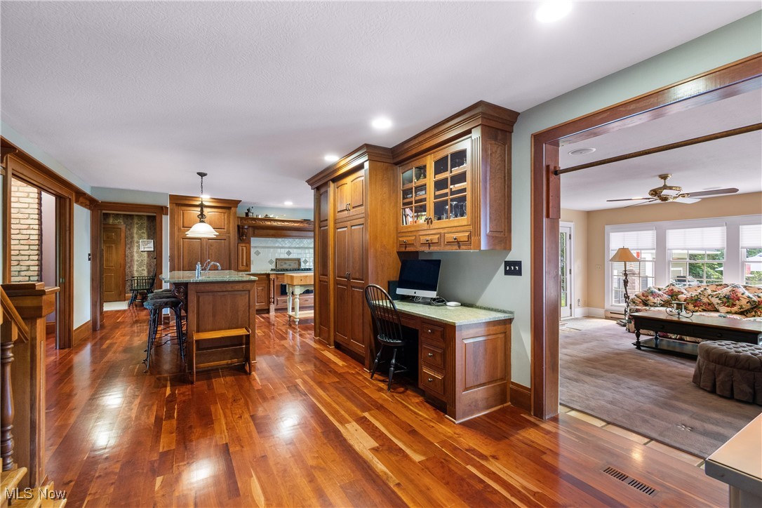 Leatherman - Residential