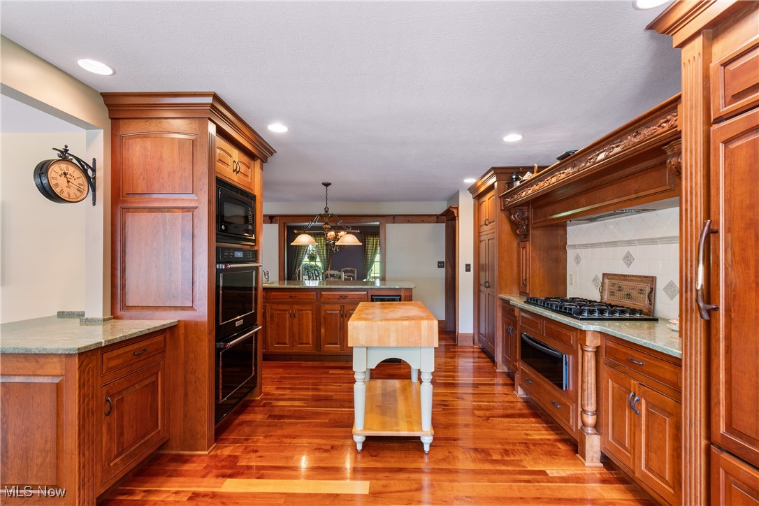 Leatherman - Residential