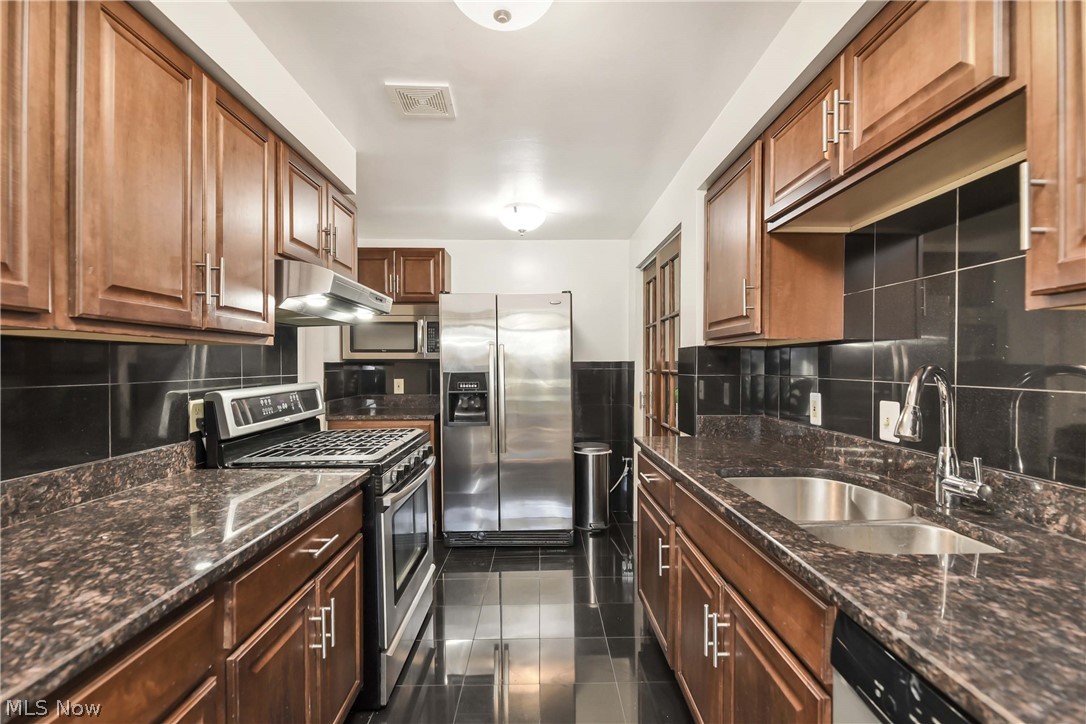 The Carlyle - Residential Lease