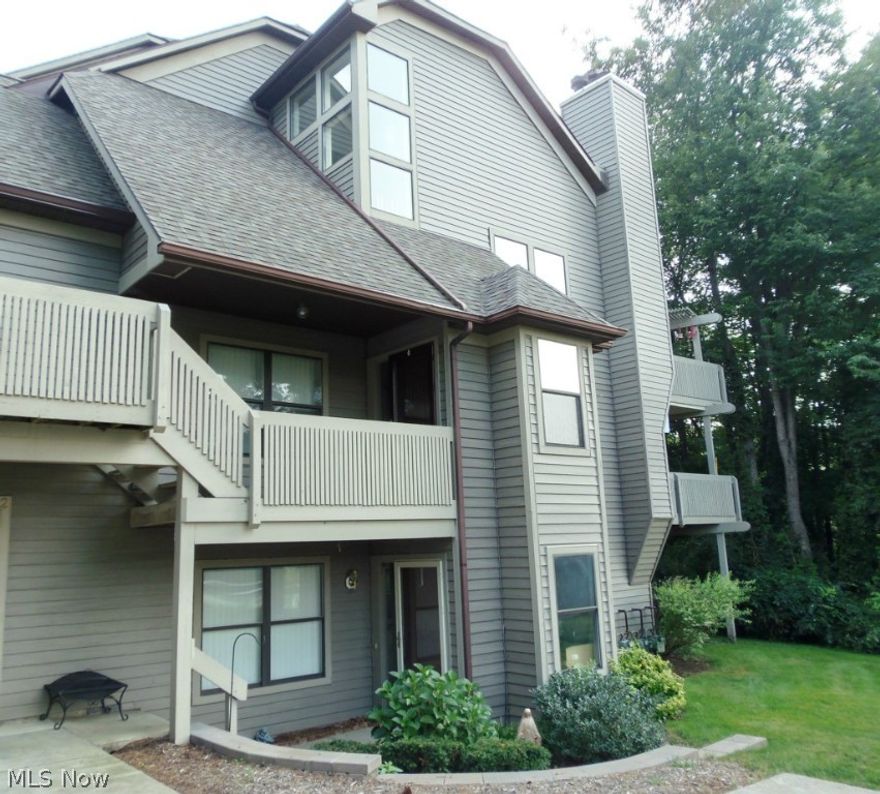 Location, Location, .... Stunning End unit with great views of Miller Lake. (part of the main chain of the Portage Lakes). 3 Deck all with lake views ones 19'x 14' 21'x7' and one's 12'x7' covered.  Unique open floor plan with contemporary flair! True ranch unit-only a few step to get in.  Extra large Drive way for great guest parking (26' feet x 16' feet). Huge Master bed room and bath with walking closet. H.O.A. fee includes building insurance,reserve fund, water,trash, all exterior maintenance ,landscaping, snow removal including walks and Driveways. 2014 Gas budget $40.00 electric $60.00. Conveniently located near slopping,restaurants,winery,public transportation. Possible main chain Boat dock availability though association when available.