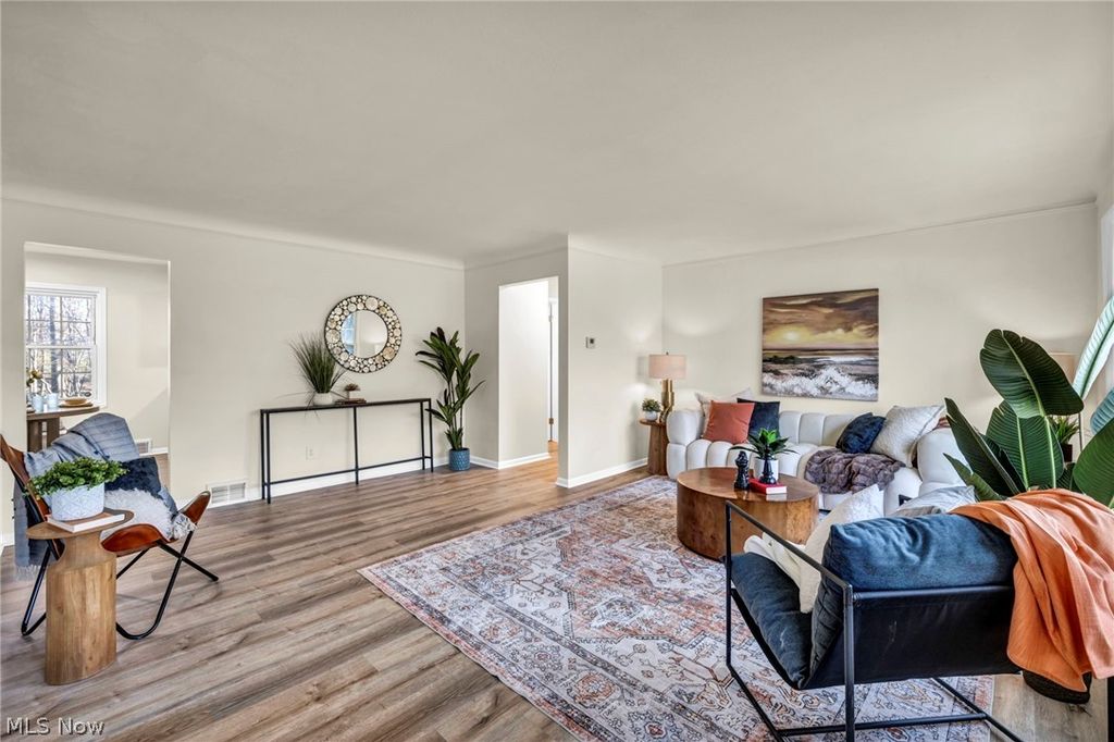 Photo of 25595 Highland Road, Richmond Heights, OH 44143 (MLS # 5197524)