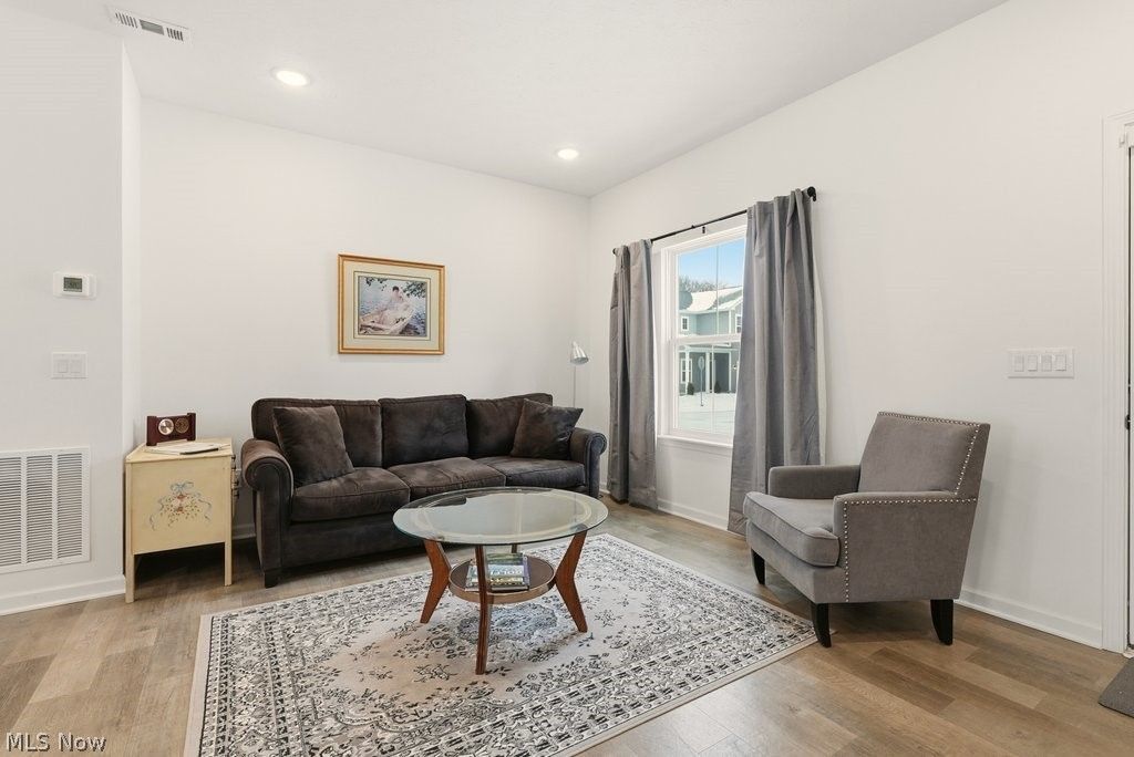 Photo of 677 Crossings Lane, Akron, OH 44320 (MLS # 5201174)