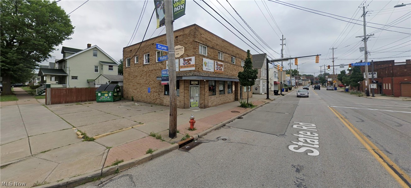 F W Sears Brooklyn Heights Allotm - Commercial Lease