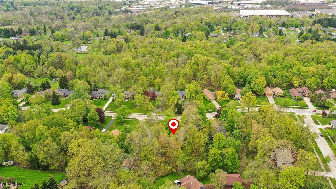 5385 Parkside Trail, Solon, Ohio image 41