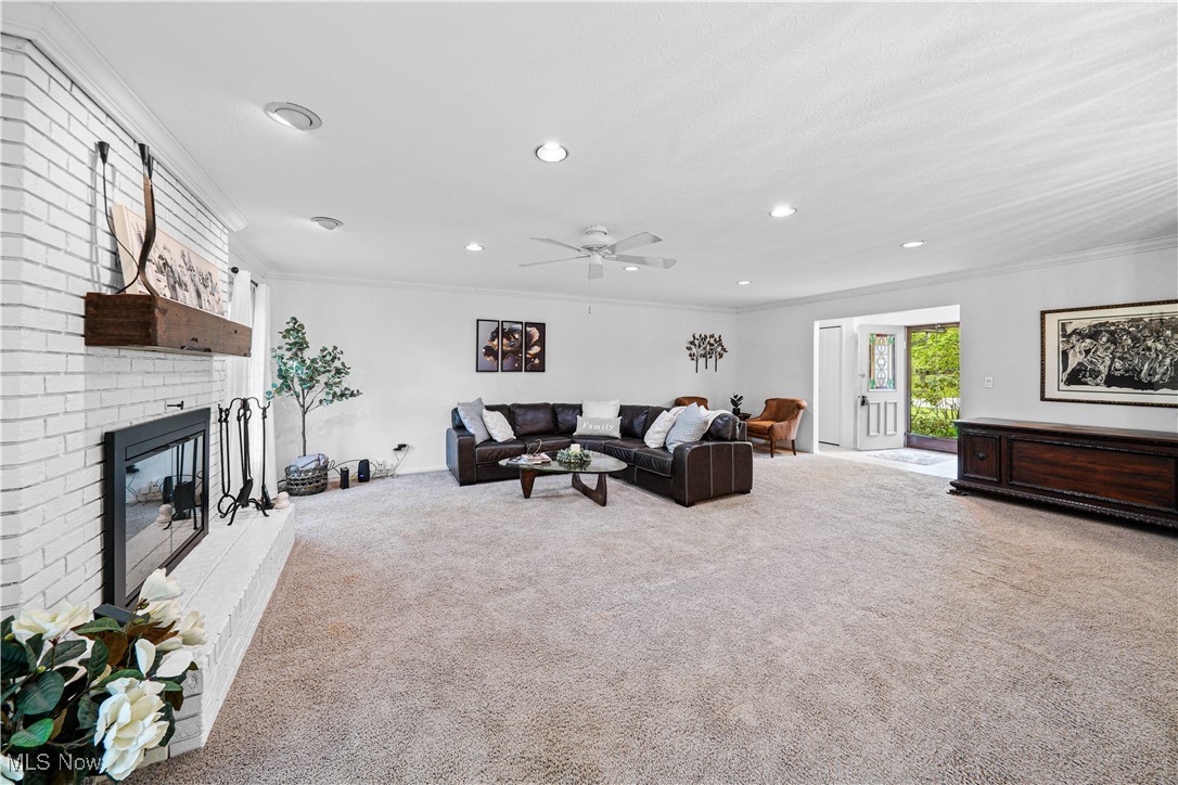 5385 Parkside Trail