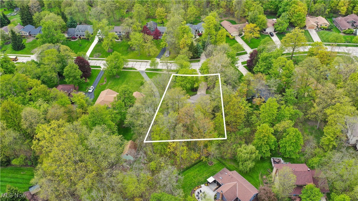 5385 Parkside Trail, Solon, Ohio image 39