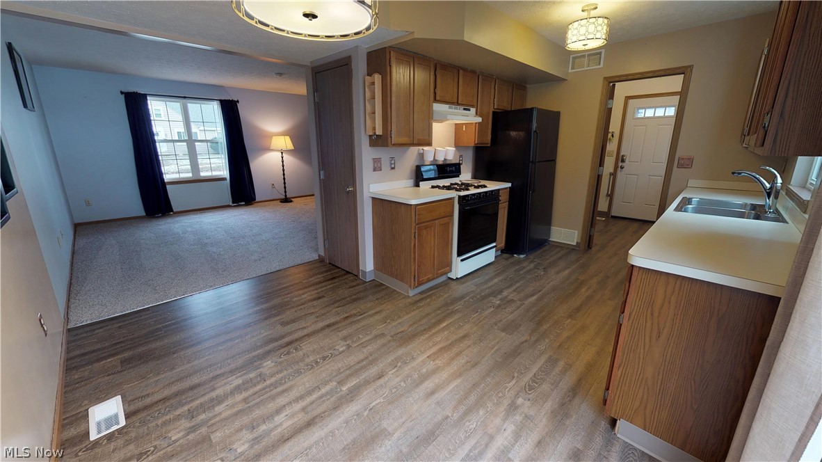 Arrowhead Beach - Residential