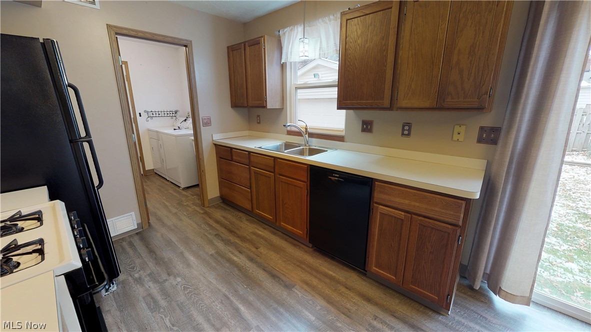 Arrowhead Beach - Residential