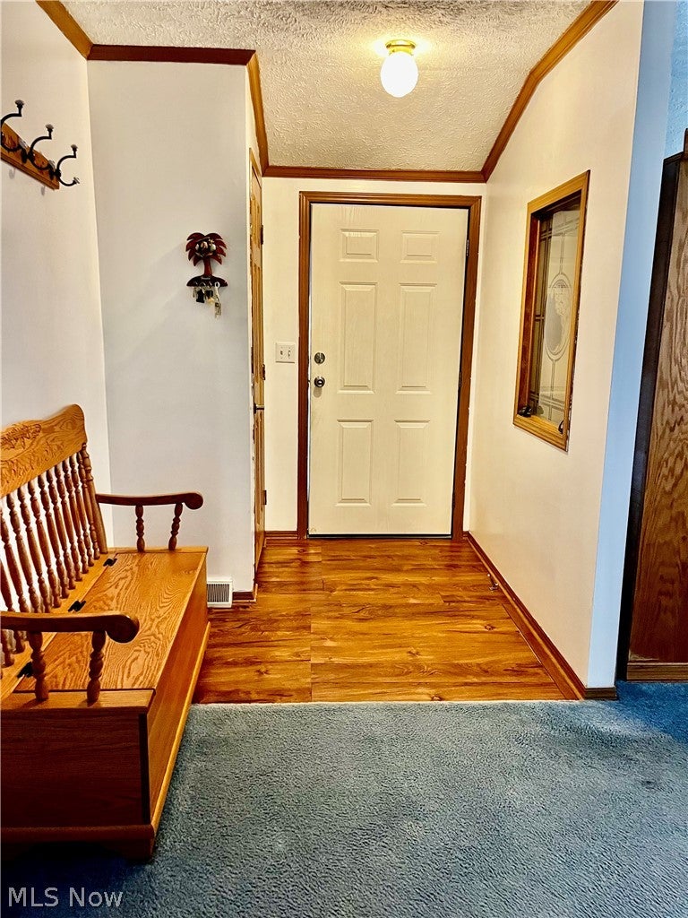 1324 Lake Vue Drive