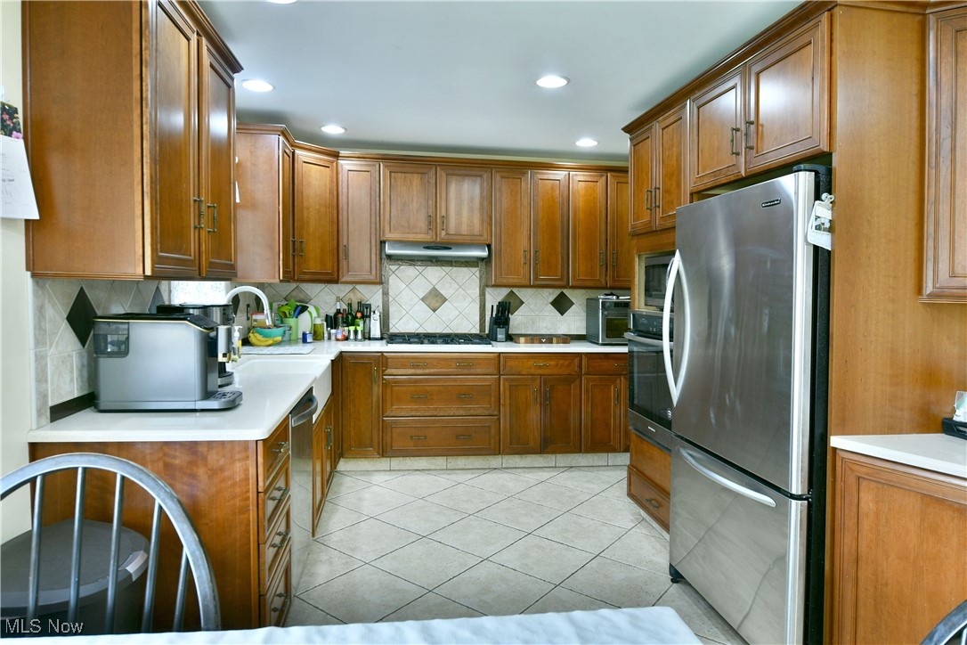 1065 Collins Avenue, Austintown, Ohio image 11
