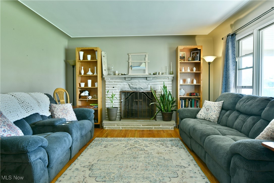 1065 Collins Avenue, Austintown, Ohio image 3