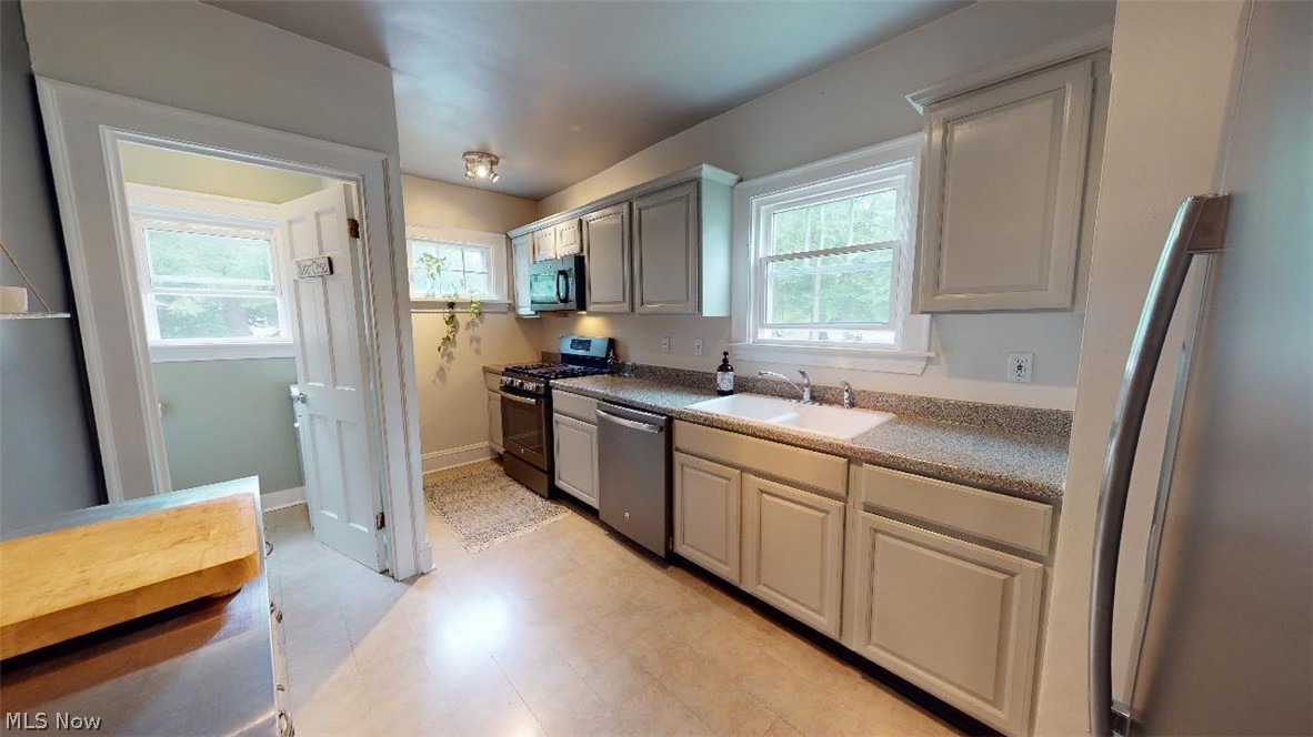 Crestwood - Residential