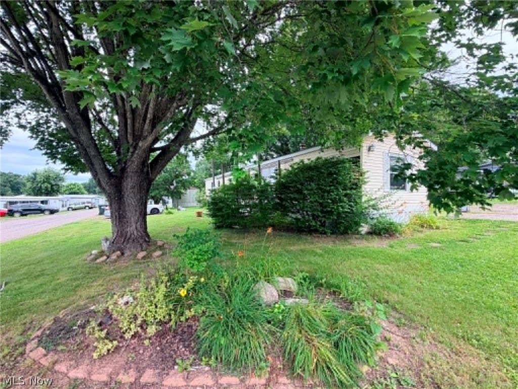 Photo of 200 Willis Drive #123, Zanesville, OH 43701 (MLS # 5221148)