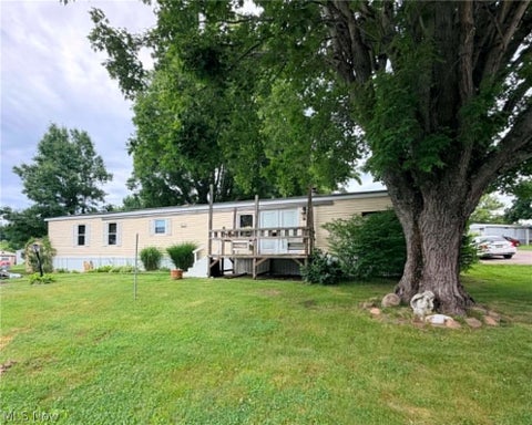 Homes For Sale - 200 Willis Drive #123<br/> Zanesville, OH 43701
