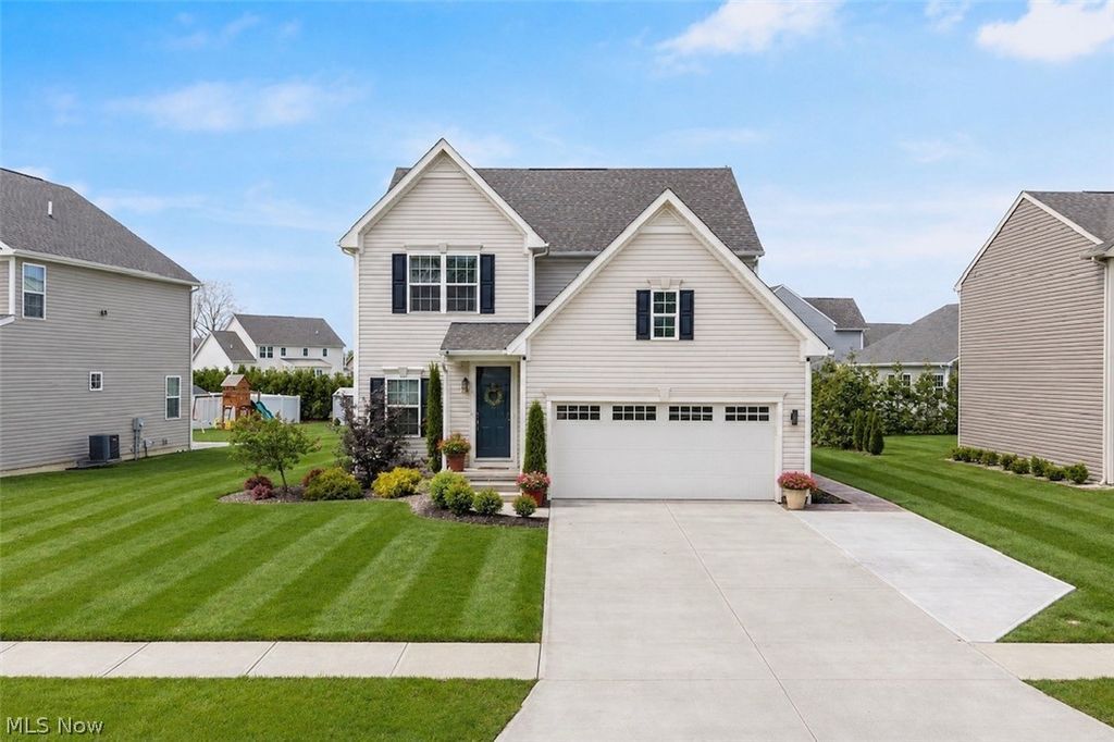 Photo of 1713 Muirfield Lane, Painesville Township, OH 44077 (MLS # 5208014)