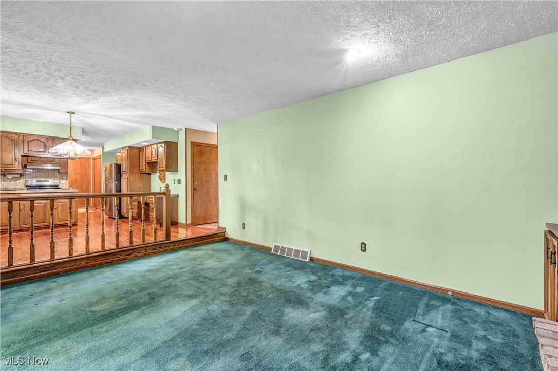 1042 Reedy Drive, Wadsworth, Ohio image 8