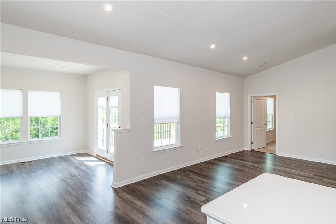 Carriage Trls Ph Vii Sec 6 - Residential