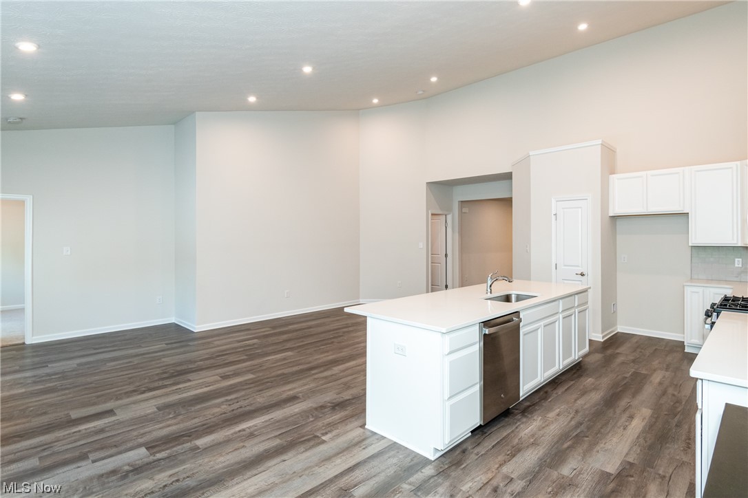 Carriage Trls Ph Vii Sec 6 - Residential