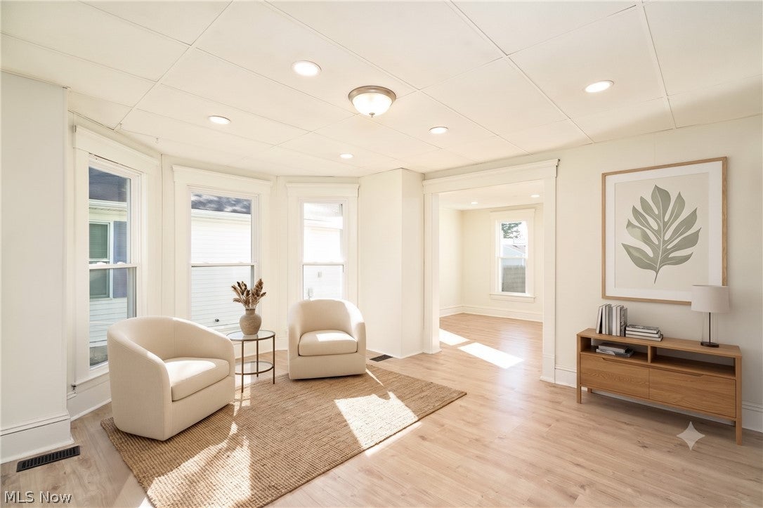 520 W Friendship Street