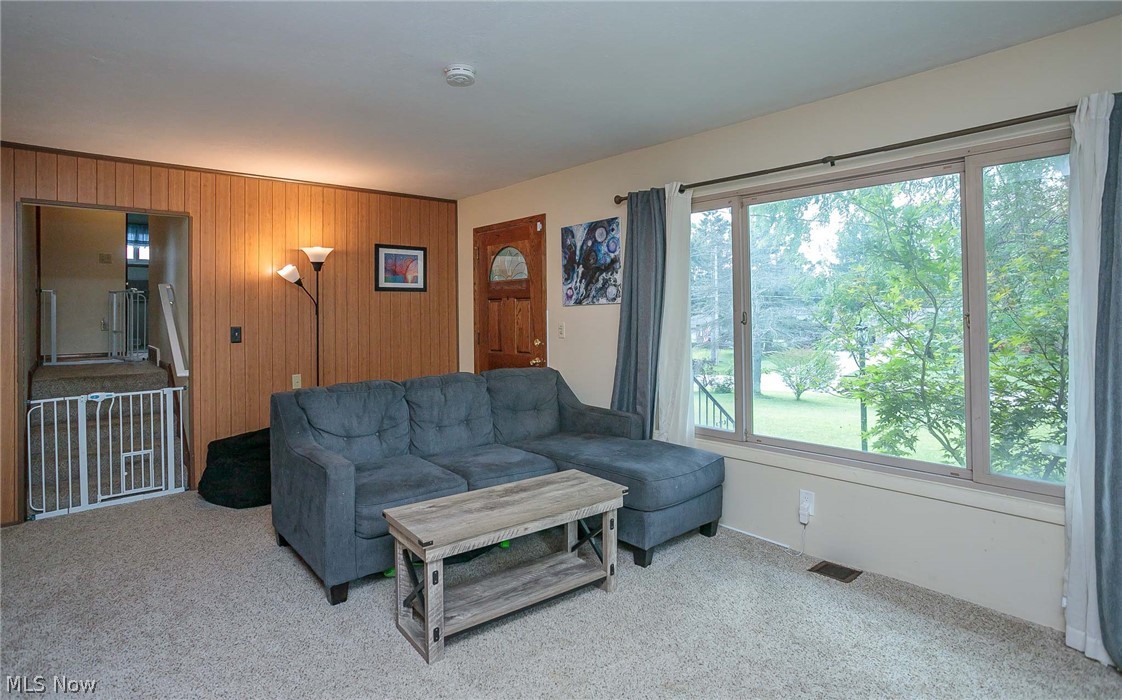 J & R Bldg Co - Residential