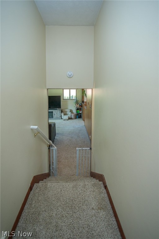 J & R Bldg Co - Residential