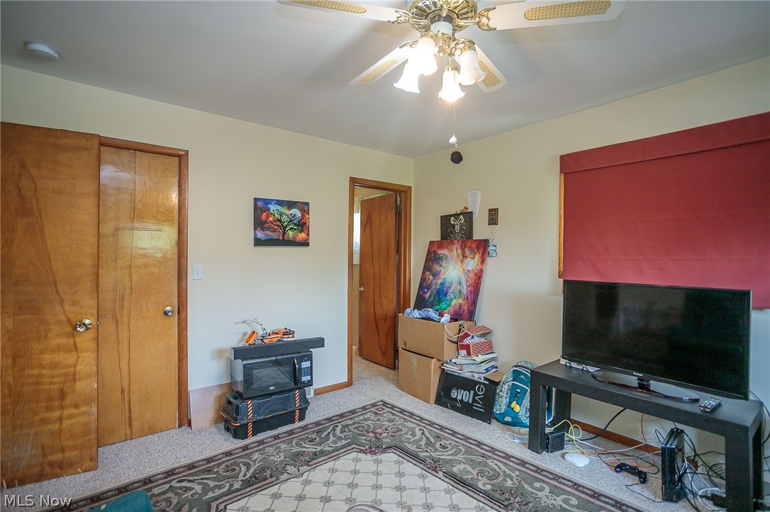 J & R Bldg Co - Residential