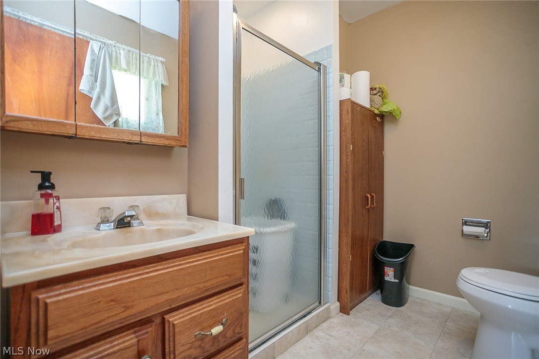 J & R Bldg Co - Residential