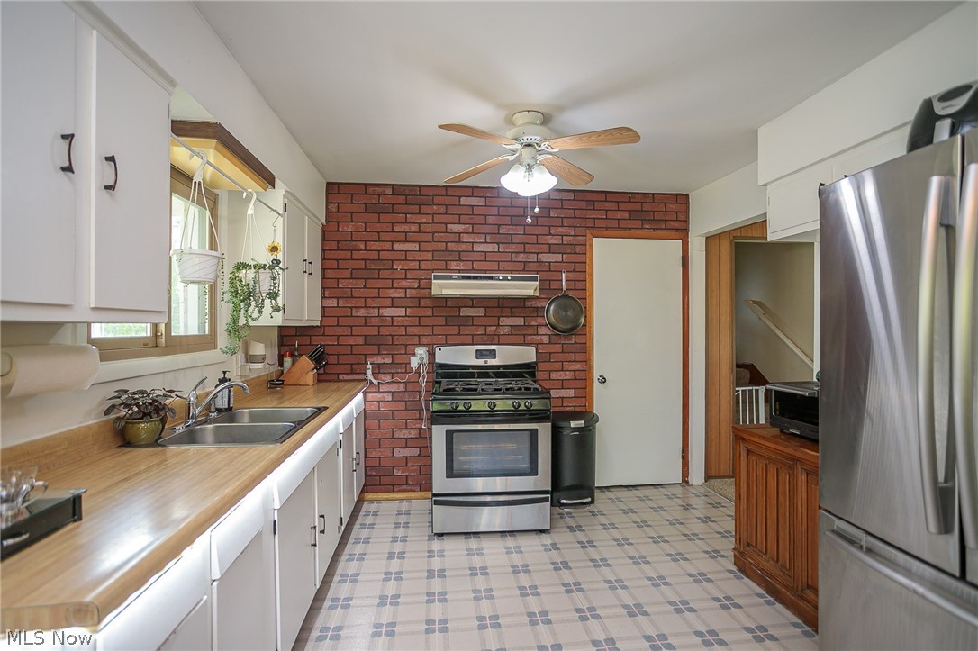 J & R Bldg Co - Residential