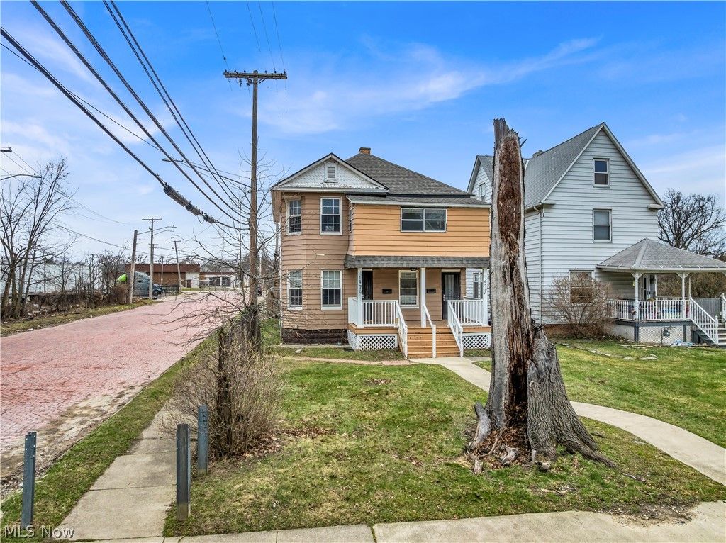 Photo of 1476 W 107th Street, Cleveland, OH 44102 (MLS # 5192723)