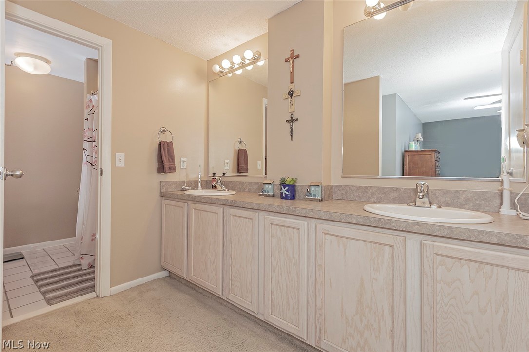 Heatherstone Condo - Residential