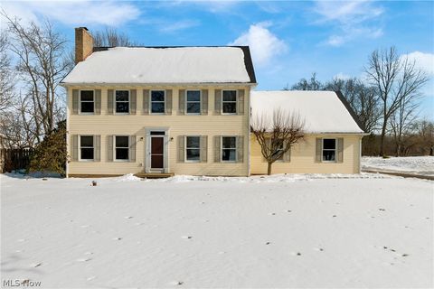 Tiny photo for 12224 Hoover Avenue NW, Uniontown, OH 44685 (MLS # 5186376)