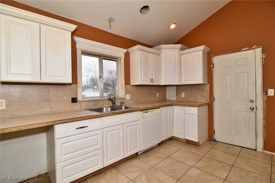 21103 Eastwood Avenue, Cleveland, Ohio image 13