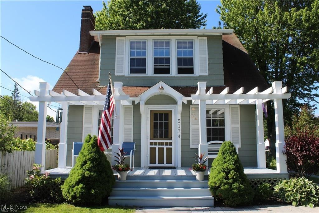 Photo of 5174 Old Lake Road, Geneva, OH 44041 (MLS # 5180503)