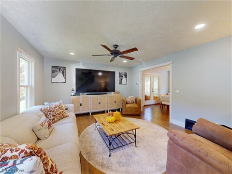 Tiny photo for 11810 Girdled Road, Concord Township, OH 44077 (MLS # 5255330)