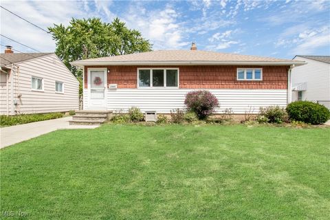 15942 Paulding Boulevard, Brook Park, OH 44142 - #: 5061877